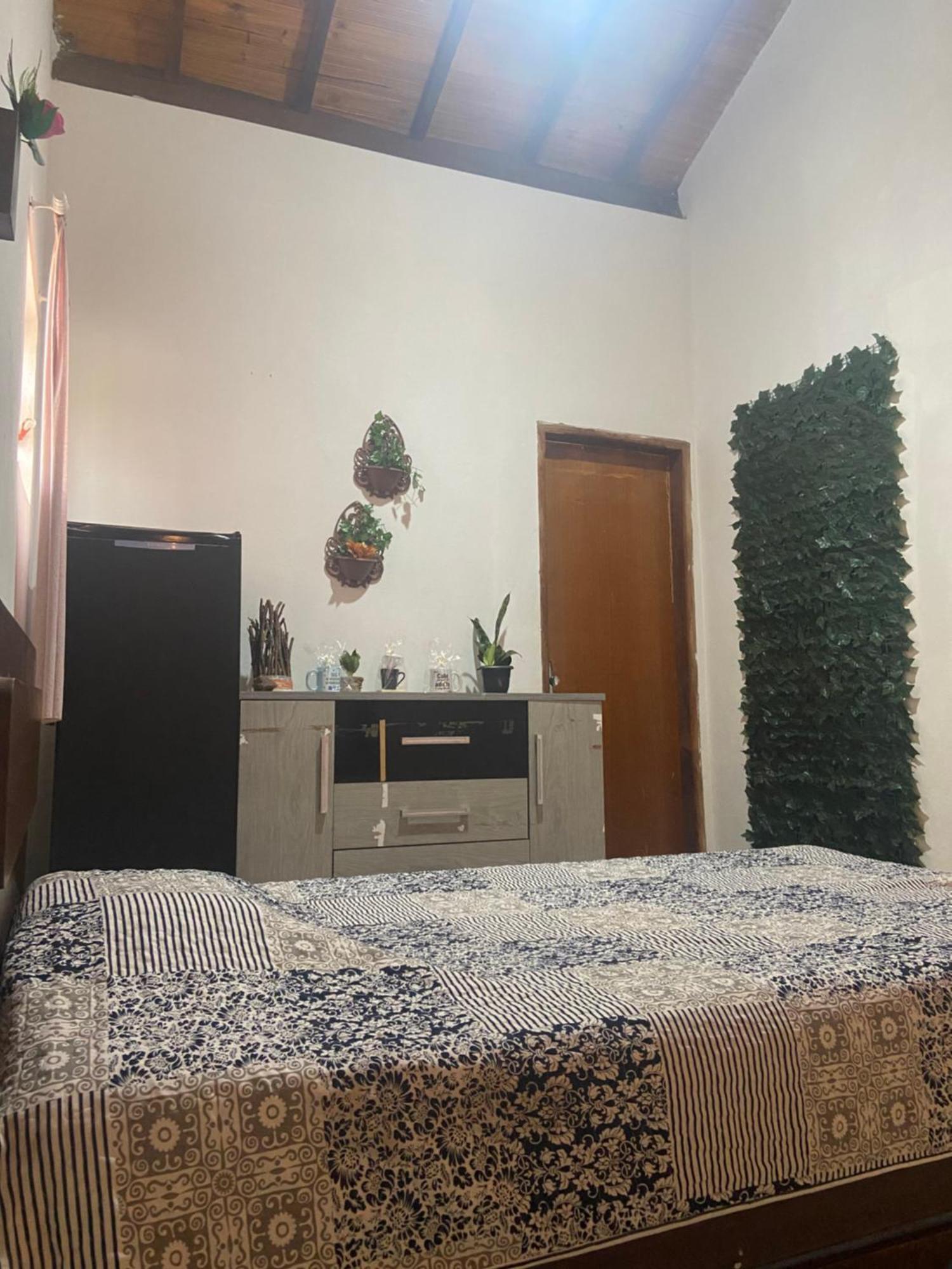 Quarto Privativo Chacara Pe Na Roca 브로타스 외부 사진